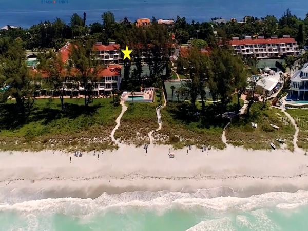 Luxury Vacation Condo in Longboat Key Located on Beach